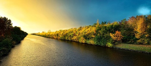 Autumn on the canal