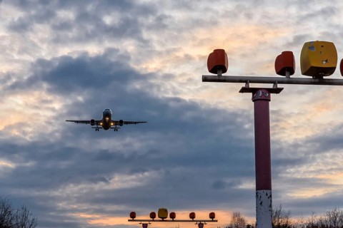 Approach path