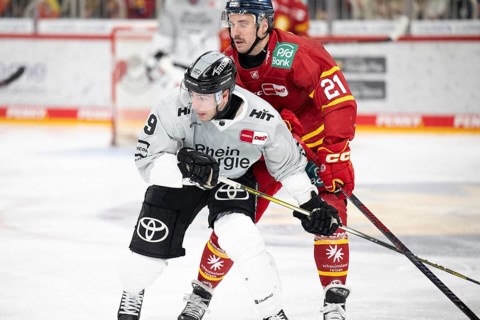 PSD Bank Dome, Düsseldorf, North Rhine-Westphalia, Maximilian Kammerer (Koelner Haie, #9), Brendan
