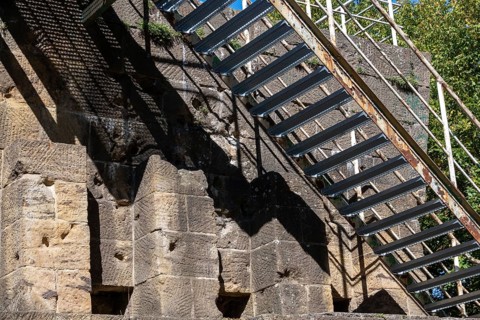 Parts of a decaying old industrial building