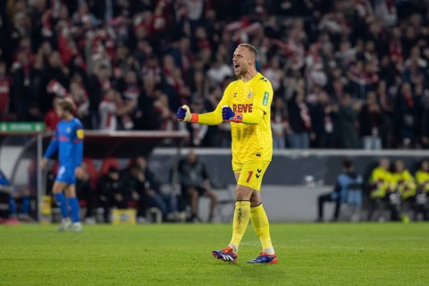 Marvin Schwäbe (1.FC Köln, Goalkeeper, #1), DFB Pokal: 1.FC Köln, Holstein Kiel on 29/10/2024 at