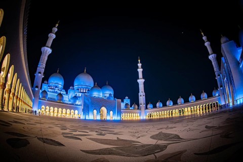 Shakezy Cayd Grand Mosque United Arab Emirates. Shooting Location: Abdabi