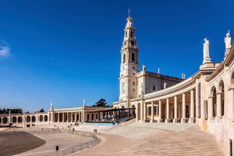 The magnificent cathedral complex and the Church. Portugal, City Fatima - Catholic pilgrimage