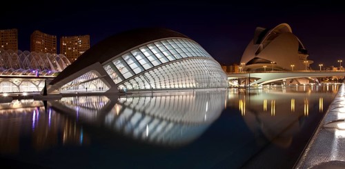 City of Arts and Sciences (cat./val. Ciutat de les Arts i de les Ciències), L'Hemisfèric cinema (el