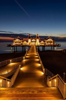 The pier of Sellin in the night