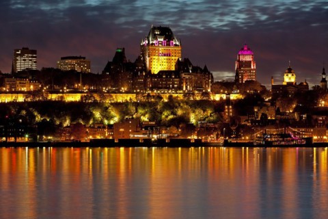 Night shot of Quebec