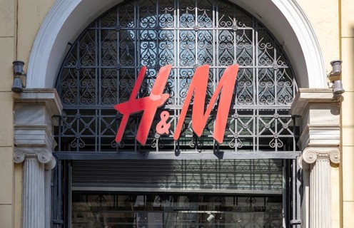 A picture of an H&M clothing store
