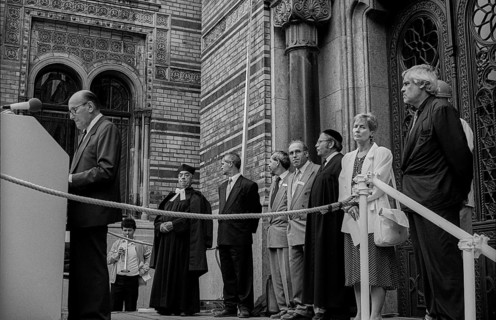 Germany, Berlin, 05.09.1991, Ceremony for the unveiling of the renewed lettering above the entrance