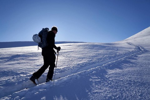 Ski mountaineer on the Grünleitennock, Innerkrems, Carinthia, Austria