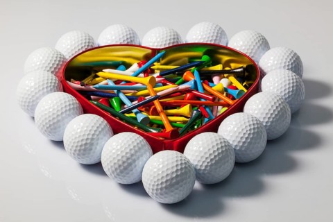 Hearts of golf balls and tees