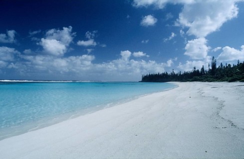 New Caledonia, Iles Loyeautés, beach on Maré
