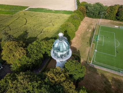 The light tower in Solingen, North Rhine-Westphalia, is a converted former water tower. It is