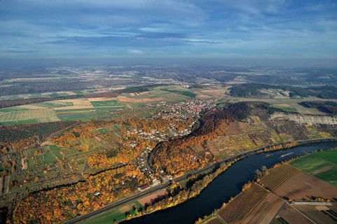 Autumnal Main valley near Gambach