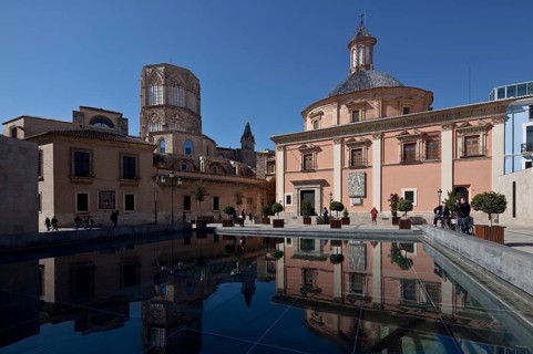 Cathedral at the back left, Basilica Virgen de los Desamparados from the east on the right, St.,