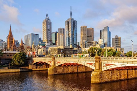 Princes Bridge spans the Yarra River in the city, Melbourne, Victoria, Australia
