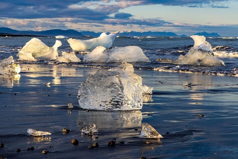Evening at Diamond beach, Jökulsarln, south coast, Iceland