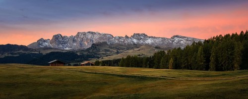 Alpe di Siusi, Seiser Alm, Rosengarten group in the morning before sunrise