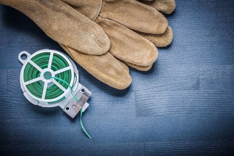 Working glove and rolled garden wire