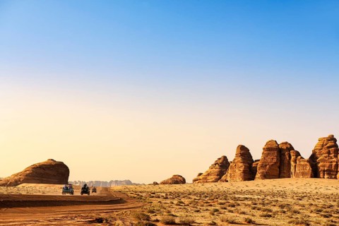 Vintage Land Rover Tour in the rocky landscape of Hegra, Unesco World Heritage Site Al Ula, Kingdom