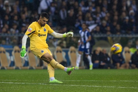Football match, Diogo COSTA FC Porto at the kick-off, Estadio do Dragao football stadium, Porto,