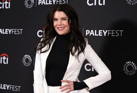 Lauren Graham at the 42nd Annual William S. Paley Television Presents 'Gilmore Girls, 'The