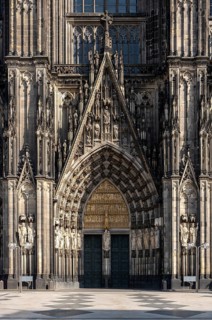 Cologne, west facade of the cathedral, main portal