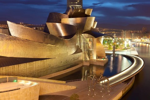 Guggenheim museum, Bilbao, Bizkaia, Spain