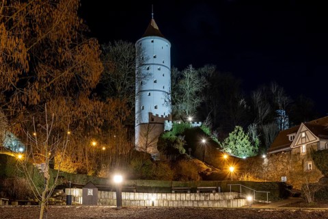 Night photo of the medieval town wall with White Tower, Biberach an der Riß, Upper Swabia,