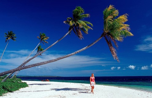 Woman on sandy beach, Indonesia, Wakatobi Dive Resort, Sulawesi, Indian Ocean, Banda Sea