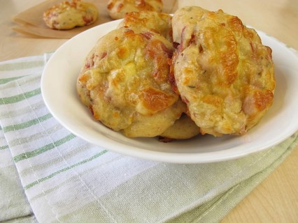 Homemade pizza rolls