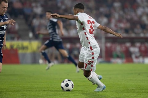 Linton Maina (1.FC Köln, Midfield, #37), 2nd Bundesliga, 1. FC Köln, Hamburger SV on 02/08/2024 at