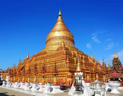 The golden Shwezigon Pagoda (Shwezigon Paya) in Bagan, Myanmar (Burma)