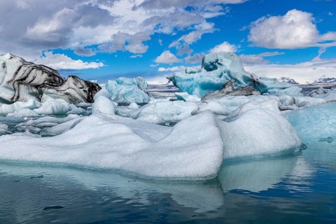 Jökulsarlon glacier lagoon, south coast, Iceland