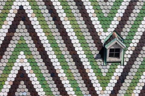 Austria, Vienna, roof of St. Stephen's Cathedral (Stephansdom), glazed tiles with pattern and small