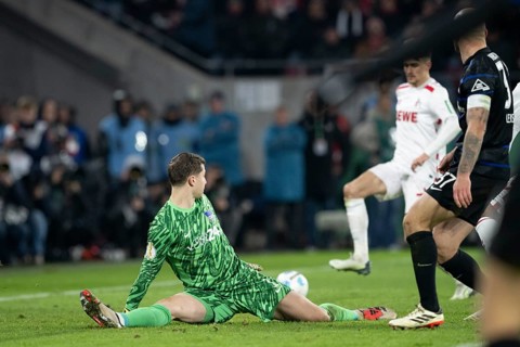 BEAUTIFUL SPORTS/ (DFL/DFB REGULATIONS PROHIBIT ANY USE OF PHOTOGRAPHS AS IMAGE SEQUENCES AND/OR