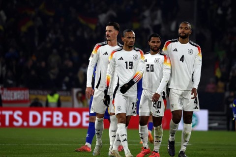 Standing together: from left. Robin Koch (Eintracht Frankfurt), Leroy Sané (Bayern Munich/Team