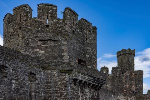 Conwy Castle, castle wall and towers of the medieval castle ruins, Conwy, Wales, Great Britain