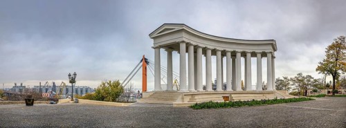 Odessa, Ukraine 07.11.2019. Vorontsov Palace Colonnade in Odessa, Ukraine, on a gloomy autumn day,