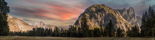Sunset in the Yosemite Valley, Yosemite National Park, USA