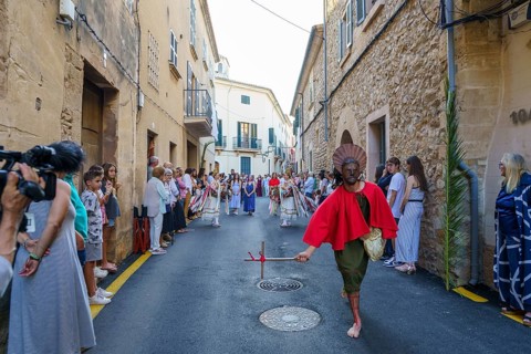Dance of the Eagles and Sant Joan Pelos, Corpus Christi procession, Pollensa, Majorca, Balearic