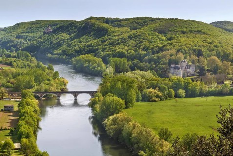 View of Dordogne river from Beynac castle cliff, France