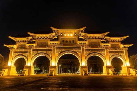 Of Chiang Kai-shek Memorial Hall, Freedom Square, night view (Taipei, Taiwan). Shooting Location: