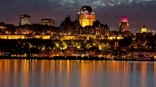 Night shot of Quebec