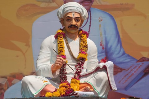 Marathi Poet Saint Tukaram statue, Thane, Maharashtra, India, Asia