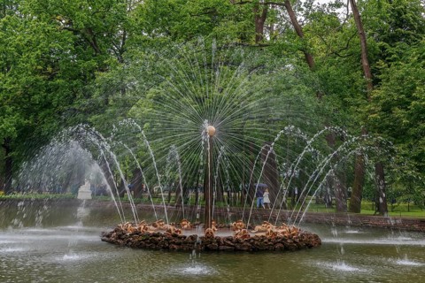 Sun Fountain in lower park in Peterhof, Russia