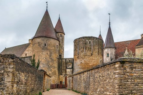 Chateau de Chateauneuf is a 15th-century fortress in the commune of Chateauneuf, 43 km from Dijon,