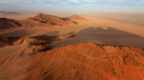 Hot air balloon ride over the Namib in the Namib-Naukluft National Park in Namibia