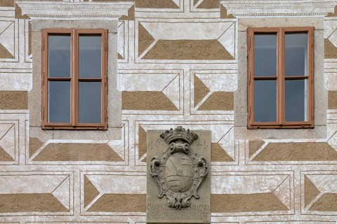 Bischofteinitz Castle - Horšovský Týn, Czech Republic, September, façade details with mullioned
