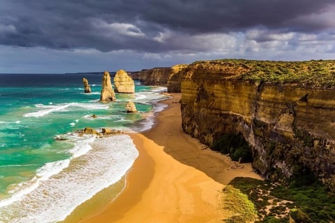 Travel to Australia. Magic light on the Pacific coast near Melbourne. Famous rocks Twelve Apostles