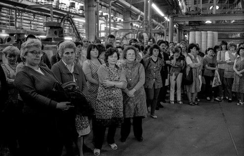 Germany, Kahla, 20.12.1991, Kahla porcelain factory, workforce (female workers) at the works